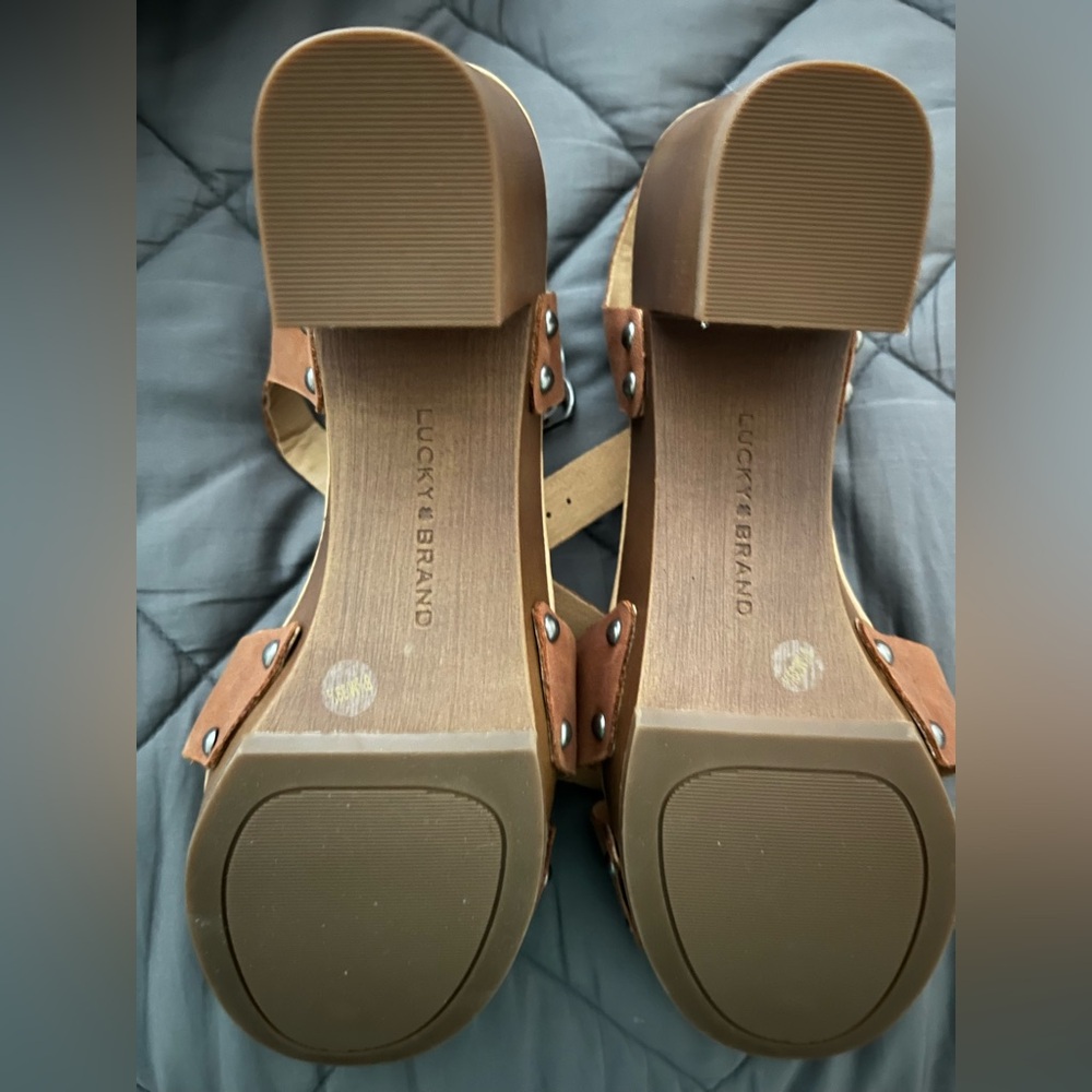 Lucky Brand Leather Cognac Sandals - Picture 5 of 5